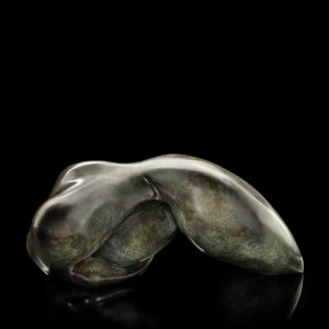 scultura bronzo Mario Pavesi artista reggiano arte corpo femminile tondo