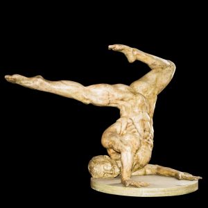 scultura bronzo Mario Pavesi artista reggiano arte corpo maschile sottosopra