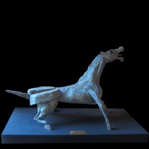 scultura bronzo Mario Pavesi artista reggiano arte cavallo guernica